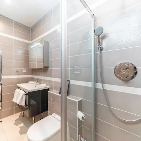 דירה Amazing & Modern 2-bedrooms *