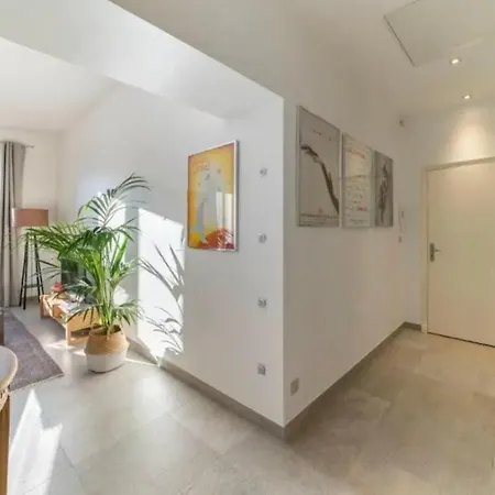 Amazing & Modern 2-bedrooms Cannes